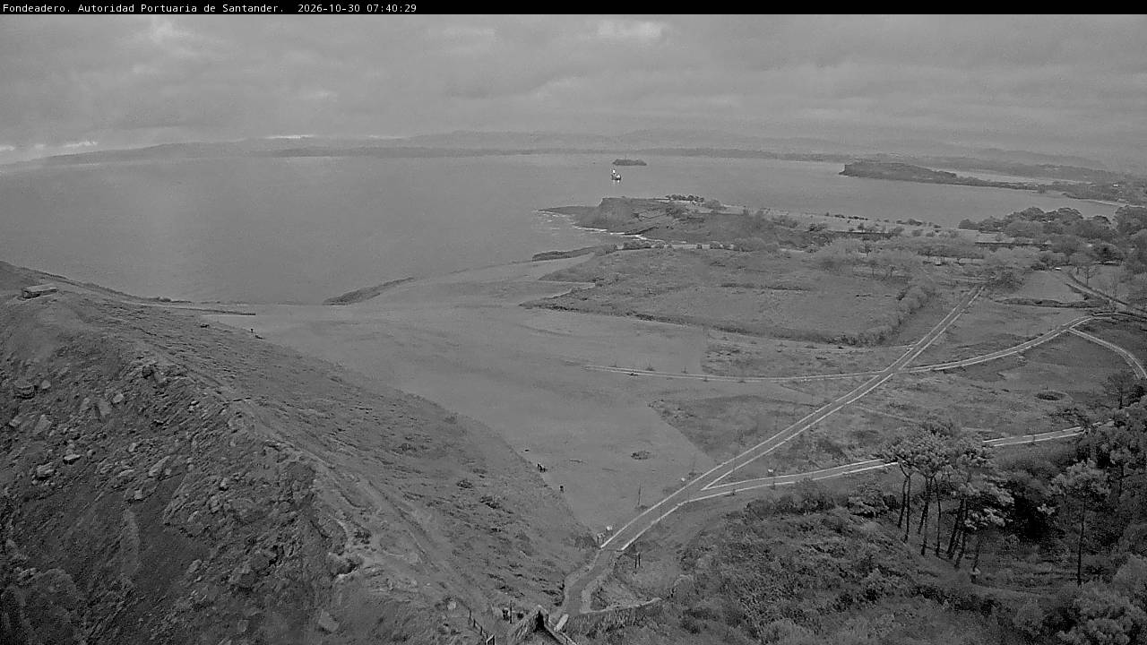 Live image of Santander: Mataleñas and the anchorage