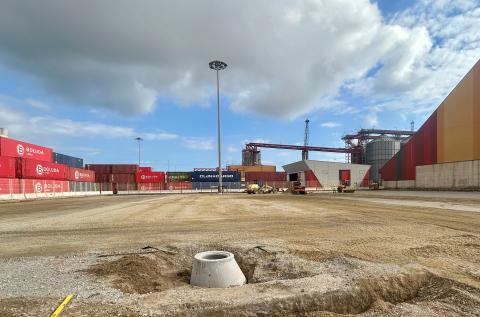 Ampliación terminal de contenedores