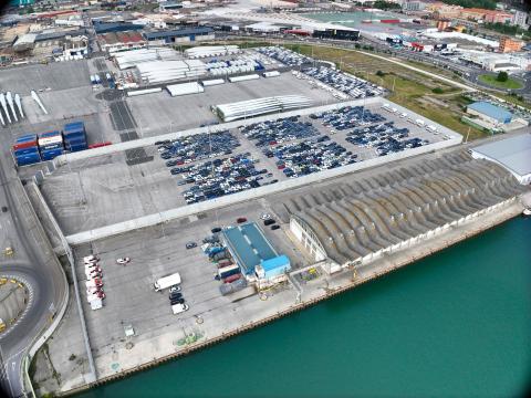 Parcela Bunker, junto a la ZAL