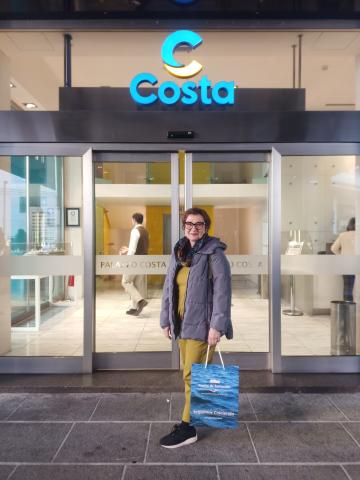 Lanos en la sede de Costa